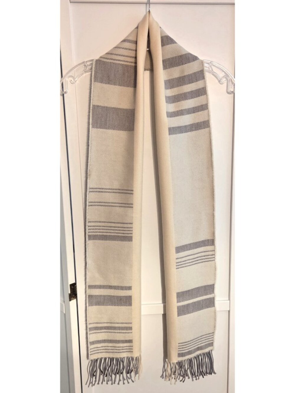 Johnstons of Elgin 100% extrafine merino wool fringed scarf; made in Scotland